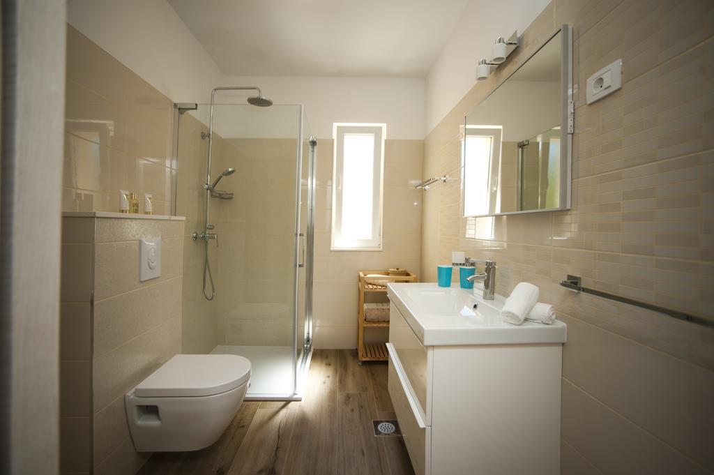 Apartments Villa Laguna With Pool ราชานิ ห้อง รูปภาพ