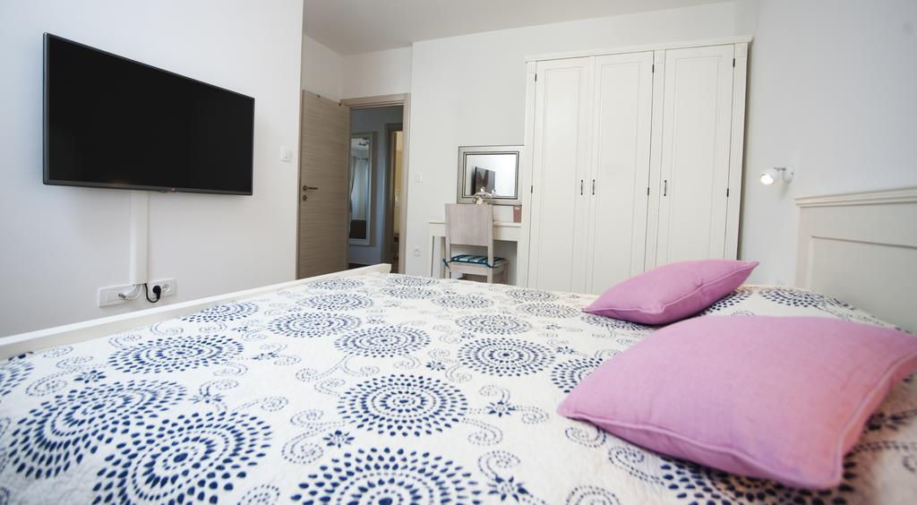 Apartments Villa Laguna With Pool ราชานิ ห้อง รูปภาพ